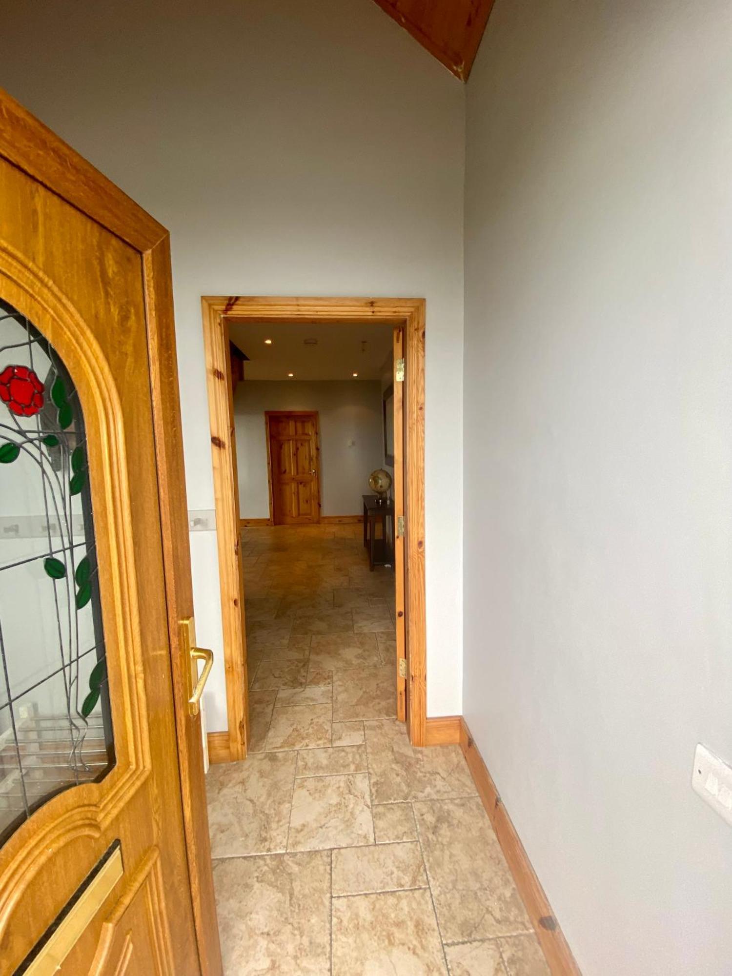 Holiday home Irish Isle Oasis: Spacious 5-bedroom Retreat
